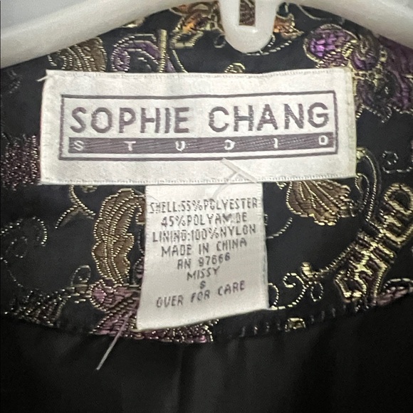 Floral Brocade Women's Coat - Picture 3 of 3